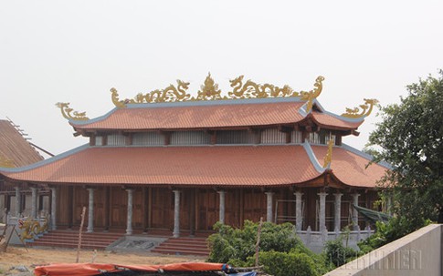 Hoài Linh có thể nợ tiền đất để được tiếp tục xây nhà thờ tổ?