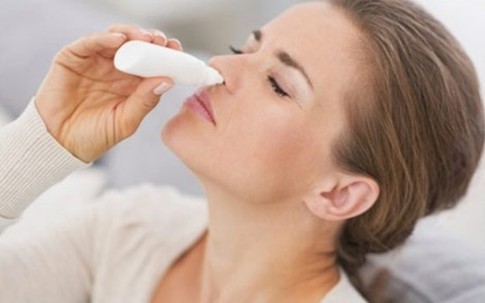 Teo mũi vì nghiện thuốc nhỏ mũi