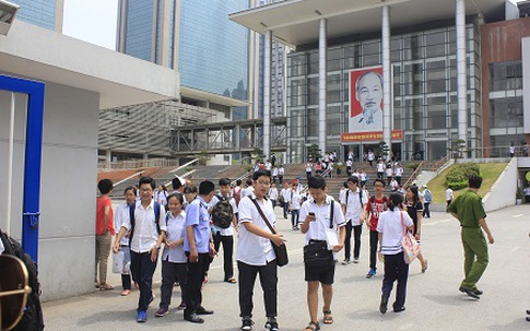 Hà Nội: Hơn 2 vạn học sinh không được vào lớp 10 THPT công lập