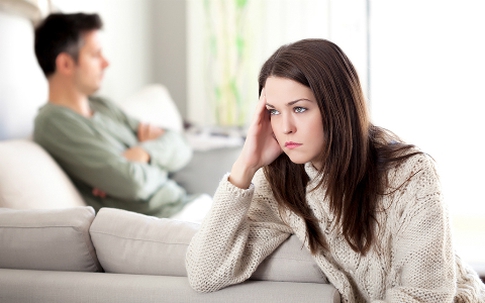 Tại sao có những phụ nữ luôn chọn phải đàn ông tồi