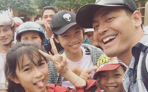 MC Phan Anh đã quyên được 16 tỷ đồng ủng hộ miền Trung