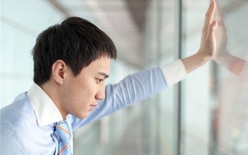 Chưa thể cưới vợ vì còn nhớ chị đồng nghiệp hơn một giáp