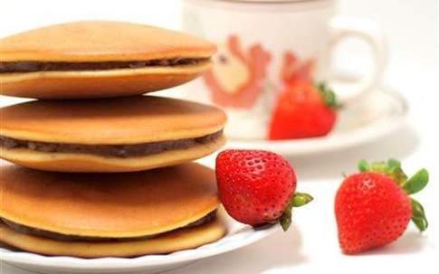 5 món bánh ngon miệng làm bằng chảo chống dính