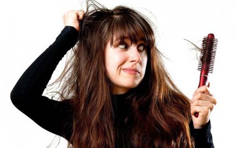 Nếu bạn cứ liên tục làm 5 điều này mỗi ngày, mái tóc chắc chắn sẽ bị hư tổn nặng