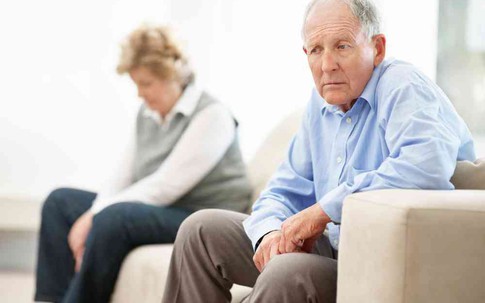 Cụ ông 70 tuổi đòi ly hôn vì không được thỏa mãn 'chuyện ấy'