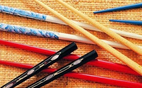 Dùng loại đũa ăn này chính là bạn đang tự hại mình mà không hay biết