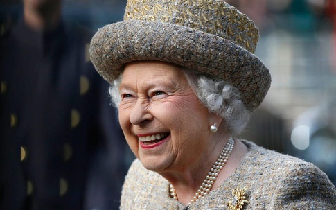 Nữ hoàng Anh ốm nặng, không thể dự lễ tại nhà thờ Sandringham dịp lễ Giáng sinh