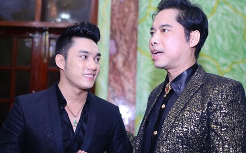 Ngọc Sơn tổ chức lễ nhận 'con nuôi' tại biệt thự Thế Kỷ