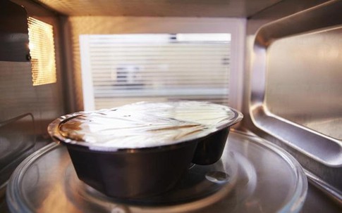 Cách tiết kiệm điện cho lò vi sóng
