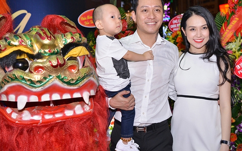 Vợ Tuấn Hưng khoe bụng bầu lùm lùm