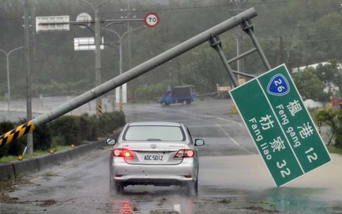 Siêu bão Meranti đổ bộ, Đài Loan tan hoang
