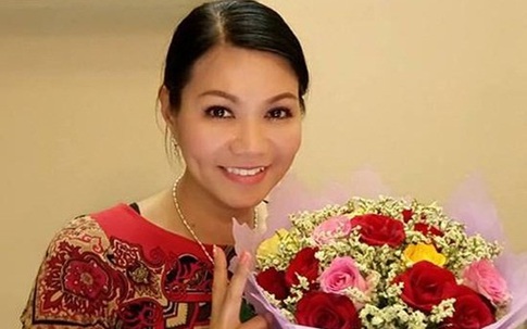 NSƯT Ngọc Huyền bất ngờ về Việt Nam sau 14 năm ở Mỹ