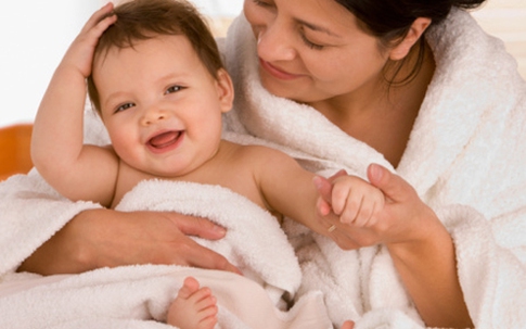Sinh con lần đầu ở tuổi 25 - 35 sẽ có sức khỏe tốt nhất