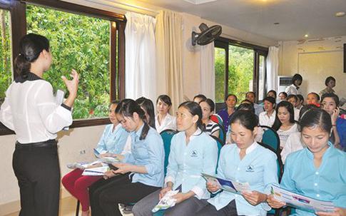 Nghệ An: Nữ công nhân “khát” kiến thức sức khỏe sinh sản