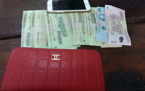 Nam sinh viên đạp ngã bà bầu để cướp tiền và điện thoại