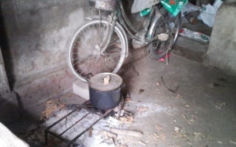 Đổ thuốc chuột vào nồi thịt chó để đầu độc hàng xóm