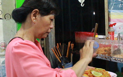 Nơi độc nhất ở Sài Gòn bà chủ quán đọc rap tính tiền siêu đúng