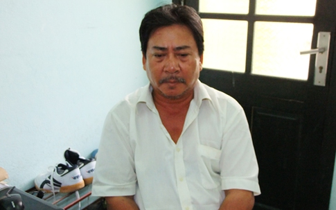 Lừa cho gấu bông, gã đàn ông 64 tuổi giở trò dâm ô bé gái