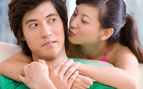 Chồng “khóc mếu” vì được “vợ yêu”