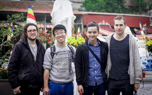 Lên kế hoạch đi tour từ mùng 2 Tết để học tiếng Anh