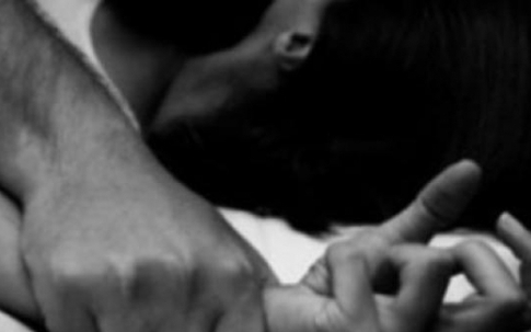 Đòi "quan hệ" thêm lần nữa, nam thanh niên bị bạn gái bóp cổ đến chết