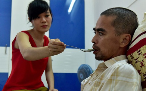 Chân dung người vợ bị đồn ôm con bỏ đi của diễn viên Nguyễn Hoàng