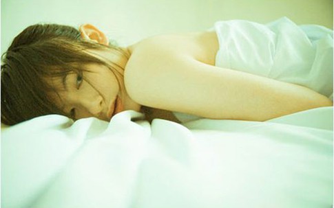 Ám ảnh nặng nề vì chồng biến thái khi "yêu"