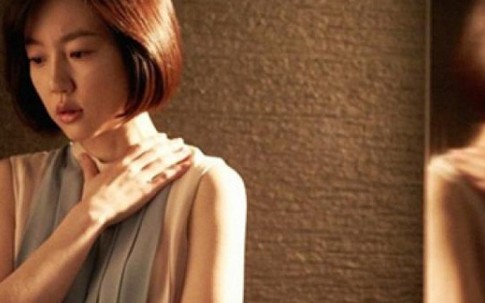 Sự thật tàn nhẫn phía sau cánh cửa phòng làm việc của chồng