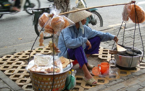 Dẹp hàng rong bằng khu chợ mới