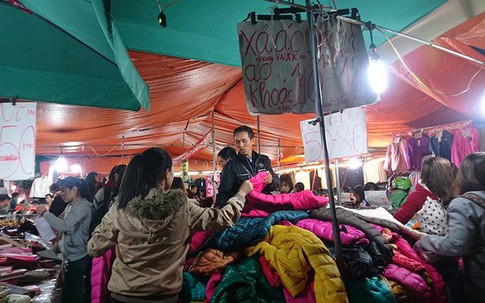 Sinh viên rát mặt lĩnh "cháo chửi"