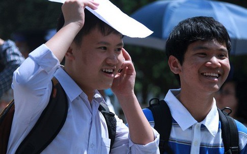 Quảng Ninh thưởng hơn 2 tỷ cho học sinh điểm cao thi THPT quốc gia