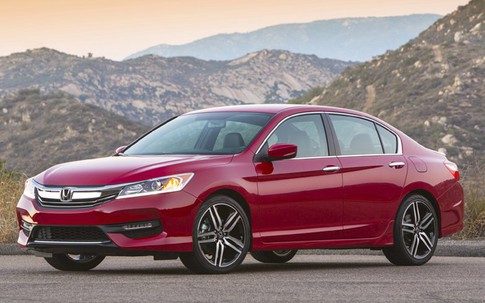 Ô tô Accord giảm gần 200 triệu: Honda lại gây chấn động