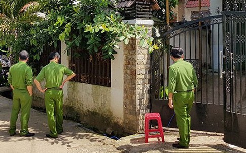 Một gia đình bị cài mìn nổ trong đêm