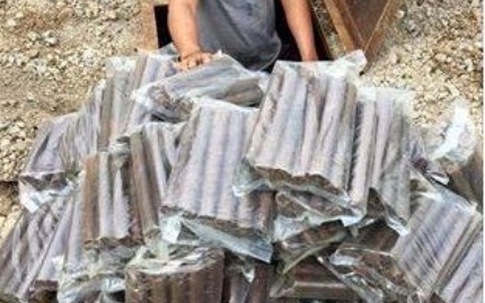 Bắt đối tượng giấu hơn 100kg thuốc nổ trong hầm