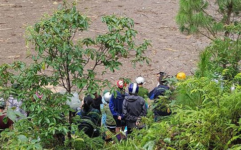 Thi thể bé gái trôi dạt trên hồ thủy điện sau trận lũ quét kinh hoàng làm 14 người chết, mất tích