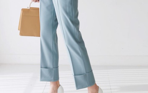 Bỗng một ngày chán quần âu cứng nhắc thì nàng công sở đã có ngay 5 phiên bản "nâng cấp" dưới đây để thay đổi