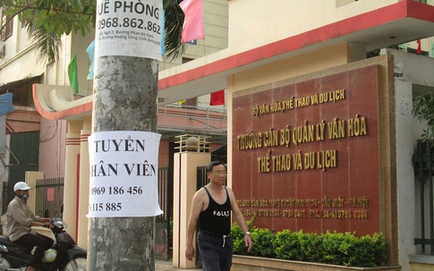 Phạt vi phạm dán quảng cáo tới 10 triệu đồng, đường phố Hà Nội hôm nay ra sao?