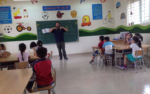 Liên kết dạy ngoại ngữ trong trường tiểu học: Học phí cao nhưng chất lượng…khó kiểm chứng!