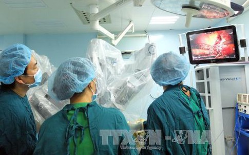 Việt Nam lần đầu tiên sử dụng robot phẫu thuật ung thư gan
