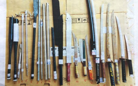 Nhà xe giành khách, vào tận bệnh viện truy sát nhau