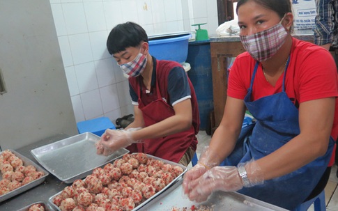 "Điểm mặt" những cửa hàng bánh trung thu mất vệ sinh mà người tiêu dùng cần lưu ý