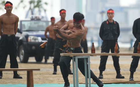 Mãn nhãn với các màn võ thuật và phương tiện hiện đại trong ngày xuất quân, diễn tập bảo vệ APEC