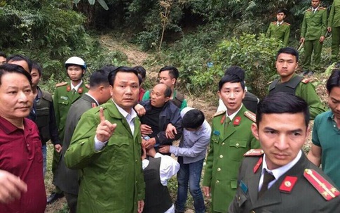 Lai Châu: Vận chuyển 39 bánh ma túy, rút súng bắn công an