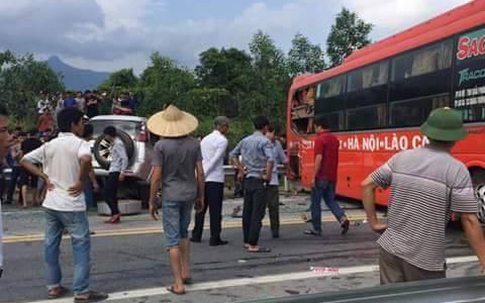 Tai nạn gây ách tắc nghiêm trọng trên cao tốc Nội Bài - Lào Cai