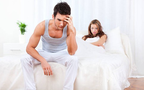 "Vợ anh có đẹp bằng em không?"