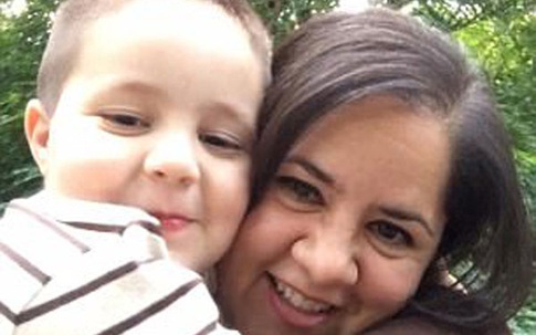 Cậu bé 5 tuổi đẹp như thiên thân bị cha đẻ giết vì lý do khiến ai cũng phải phẫn nộ