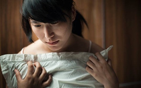 Chồng nói tôi "không bằng ca-ve"