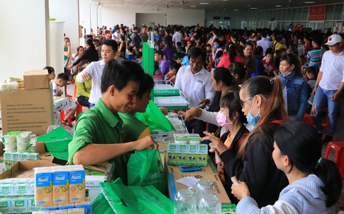 NutiFood dành 7 tỷ hỗ trợ công nhân khó khăn Đồng Nai