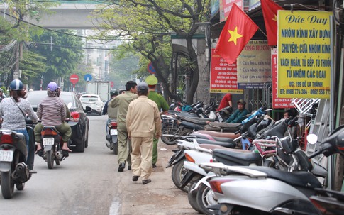 Hà Nội: Muôn cách bám trụ vỉa hè kiếm sống