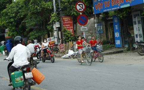 Báo động tình trạng mất an toàn giao thông trên Quốc lộ 5